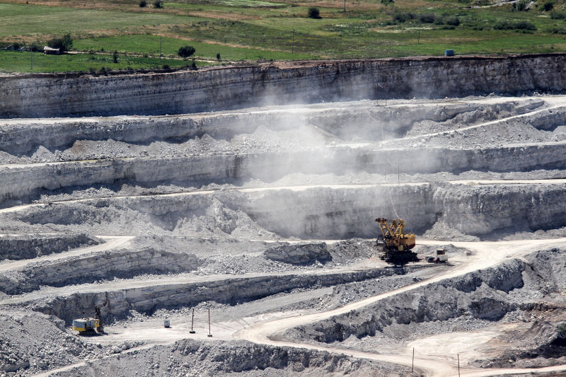 کمپرسور هوا چه نقشی در فرآیند استخراج دارد؟